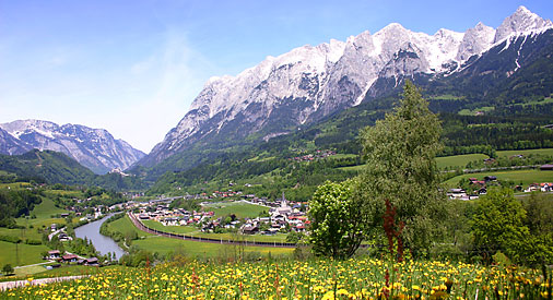 Blick auf Pfarrwerfen